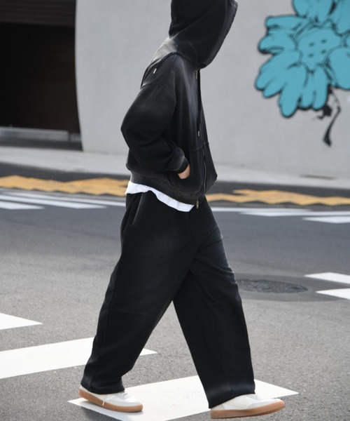 SUPERTHANKS(スーパーサンクス)の「オーバーダイ加工サイドタックワイドパンツ/Sun faded Sweat Side-tuck Wide Pants(スウェットパンツ・メンズ・ブラック/ブラウン・S/M/L)」の12枚目の写真