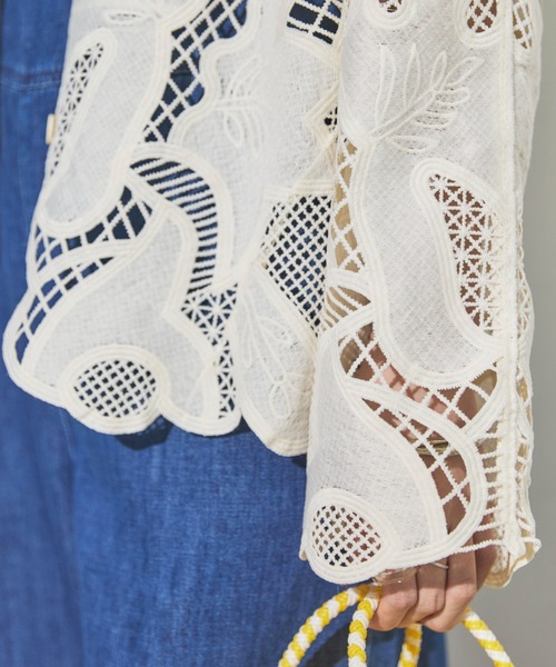 Doux archives（ドゥアルシーヴ）の「かぎ針レースカーディガン（カーディガン/ボレロ・レディース・アイボリー/ブラック・FREE）」の8枚目の写真