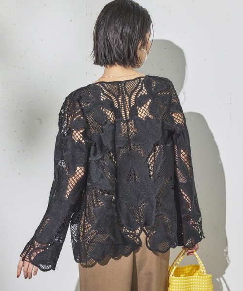 Doux archives（ドゥアルシーヴ）の「かぎ針レースカーディガン（カーディガン/ボレロ・レディース・アイボリー/ブラック・FREE）」の19枚目の写真