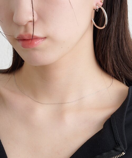 Omekashi（オメカシ）の「1mmチェーンネックレス（ネックレス・レディース・シルバー/ゴールド・ONE SIZE）」の3枚目の写真