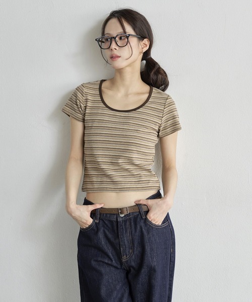 UNE MANSION(ユヌマンション)の「ラウンドネックバイカラーストライプセミクロップド半袖Tシャツカットソー(Tシャツ/カットソー・レディース・グレー/アイボリー/レッド/ベージュ・FREE)」の12枚目の写真