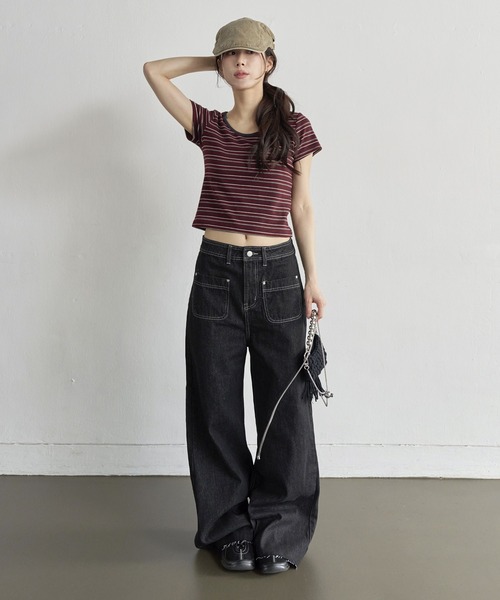 UNE MANSION(ユヌマンション)の「ラウンドネックバイカラーストライプセミクロップド半袖Tシャツカットソー(Tシャツ/カットソー・レディース・グレー/アイボリー/レッド/ベージュ・FREE)」の14枚目の写真