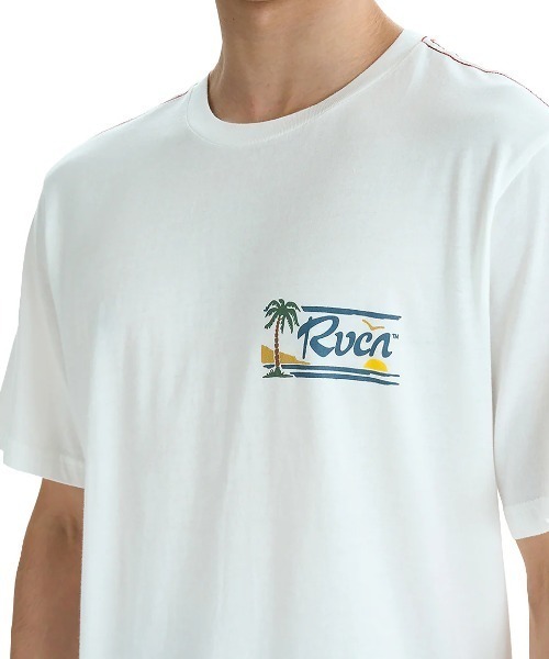 RVCA(ルーカ)の「RVCA メンズ 【EXOTICA】 EXOTICA SS Tシャツ 【2025年夏モデル】/ルーカバックプリント半袖Tシャツ(Tシャツ/カットソー・メンズ・オフホワイト/ピンク系その他・SMALL/MEDIUM/X-LARGE/LARGE)」の6枚目の写真