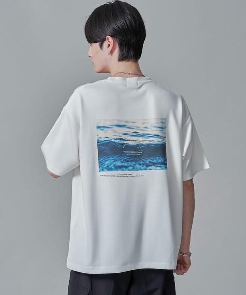 BROWNY（ブラウニー）の「BROWNY/アクセ付きフォトグラフィックT（Tシャツ/カットソー・メンズ・ブラック/ホワイト/ライトグレー/ブラウン・MEDIUM/LARGE）」の2枚目の写真