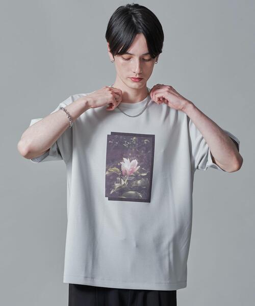 BROWNY（ブラウニー）の「BROWNY/アクセ付きフォトグラフィックT（Tシャツ/カットソー・メンズ・ブラック/ホワイト/ライトグレー/ブラウン・MEDIUM/LARGE）」の3枚目の写真