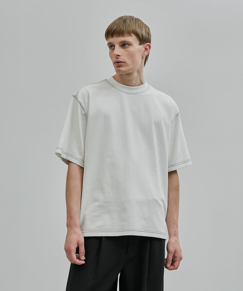 UNITED TOKYO(ユナイテッドトウキョウ)の「コントラストステッチドッキングTシャツ(シャツ/ブラウス・メンズ・ホワイト/ブラック・1/2)」の7枚目の写真