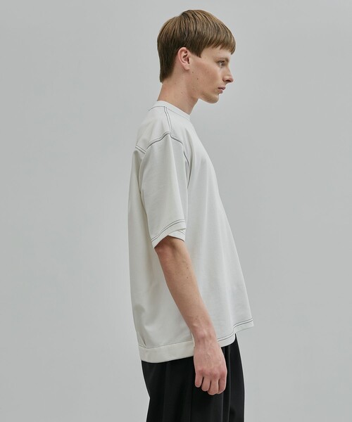UNITED TOKYO(ユナイテッドトウキョウ)の「コントラストステッチドッキングTシャツ(シャツ/ブラウス・メンズ・ホワイト/ブラック・1/2)」の5枚目の写真