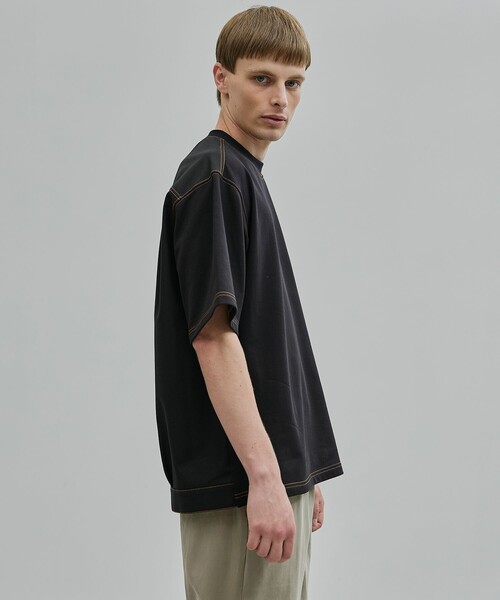UNITED TOKYO(ユナイテッドトウキョウ)の「コントラストステッチドッキングTシャツ(シャツ/ブラウス・メンズ・ホワイト/ブラック・1/2)」の15枚目の写真