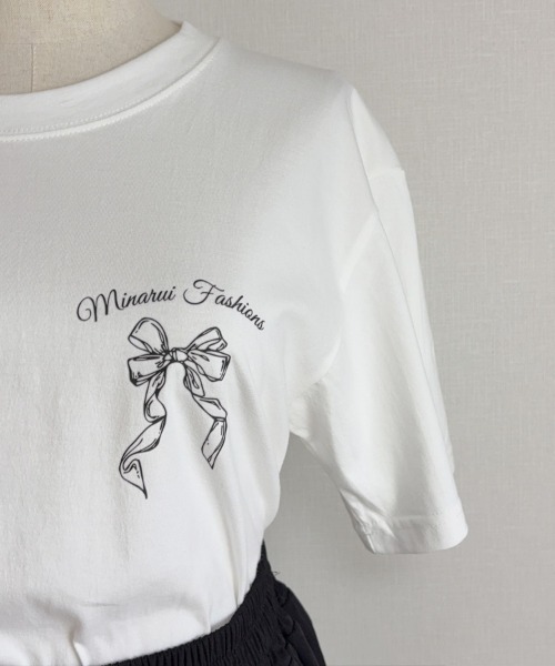 shoppinggo(ショッピングゴー)の「リボンロゴTシャツ(Tシャツ/カットソー・レディース・ホワイト・M)」の7枚目の写真