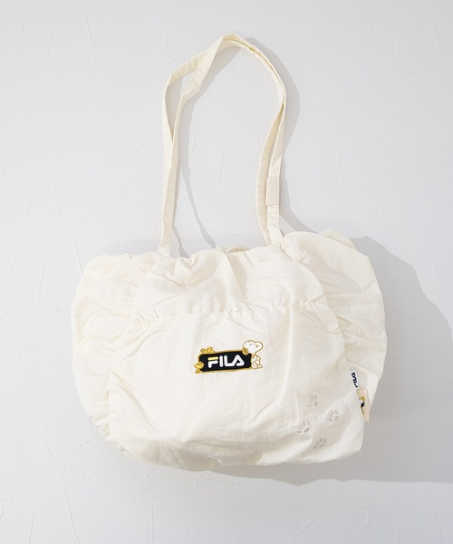 PEANUTS(ピーナッツ)の「【FILA】PEANUTS クシュクシュトートバッグ/ピーナッツ/コラボ(トートバッグ・レディース・オフホワイト/ベージュ/ブラック・FREE)」の2枚目の写真
