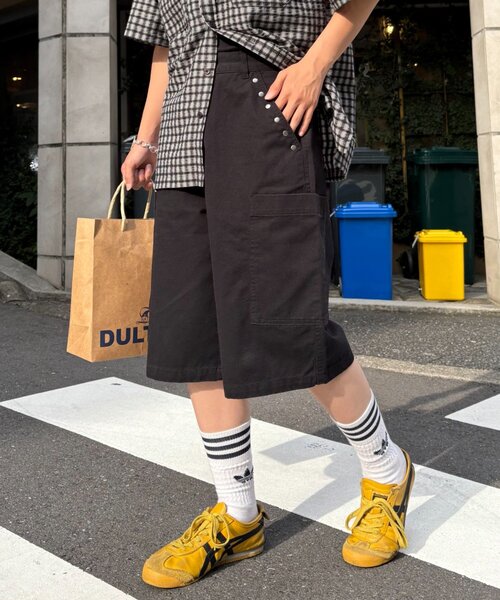 CIAOPANIC TYPY（チャオパニックティピー）の「【UNISEX】ハーフスタッズカーゴパンツ（カーゴパンツ・レディース・ベージュ/ホワイト/ブラック・MEDIUM/LARGE）」の5枚目の写真