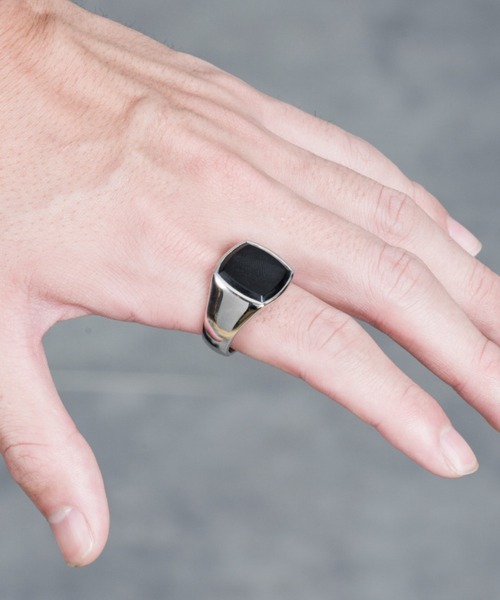 Tom Wood Cushion Black Onyx 58 (18号相当)