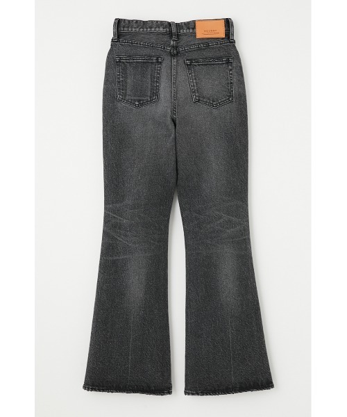 MVS BLACK FLARE（デニムパンツ）｜MOUSSY（マウジー）のファッション