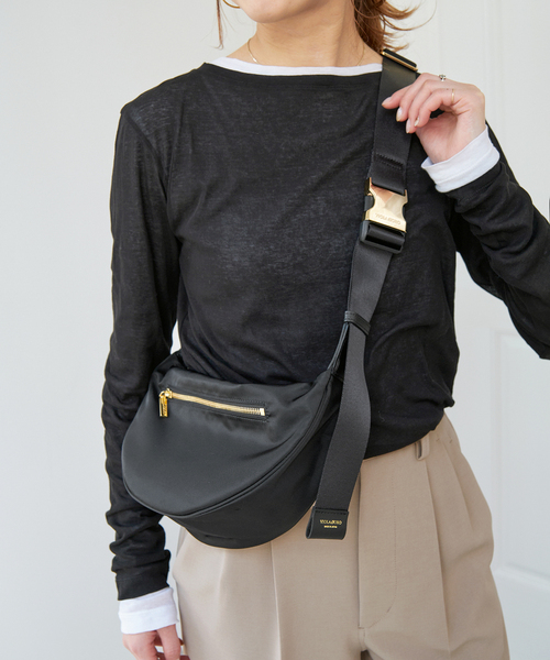 Spick & Span（スピックアンドスパン）の「《WEB限定 / 追加》VIOLAd’ORO / ヴィオラドーロ BIANCAナイロンショルダー（ショルダーバッグ・レディース・ブラウン/ブラック・FREE）」の2枚目の写真