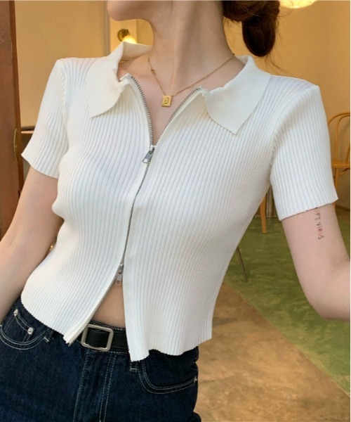 WEGO(ウィゴー)の「WEGO/前開きファスナーリブタイトポロTシャツ/クロップドトップス(ポロシャツ・レディース・ホワイト/ブルー/ブラック・FREE)」の2枚目の写真