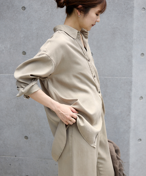 ⭐︎人気アイテム⭐︎slobeiena 製品染めシャツ SLOBE IENA（スローブイエナ）の「製品染めシャツ（シャツ