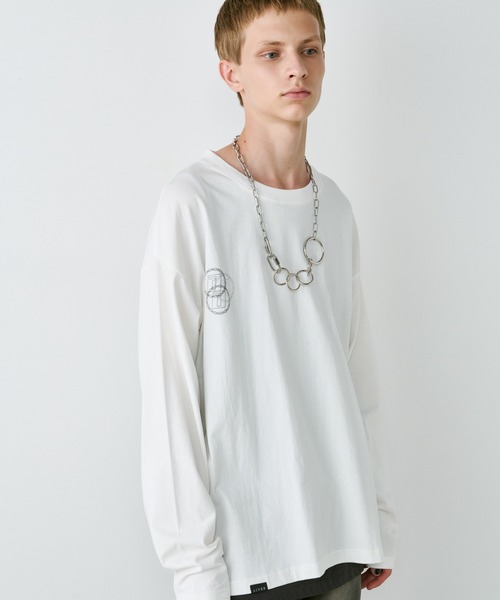 AIVER（アイバー）の「AIVER　エラープリントL/S TEE（Tシャツ/カットソー・メンズ・ブラック/ホワイト/チャコールグレー・LARGE/MEDIUM/SMALL）」の5枚目の写真