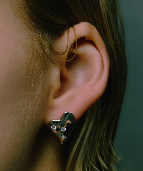 LAPUIS(ラピュイ)の「LAPUIS(ラピュイ) Garden Heart pierced earrings(ピアス(両耳用)・レディース・シルバー/ゴールド・FREE)」の16枚目の写真