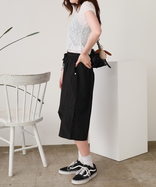 ROOPTOKYO（ループトウキョウ）の「ワイドシルエット リベットハーフカーゴパンツ（カーゴパンツ・メンズ・ブラック/ホワイト・L/M）」の21枚目の写真