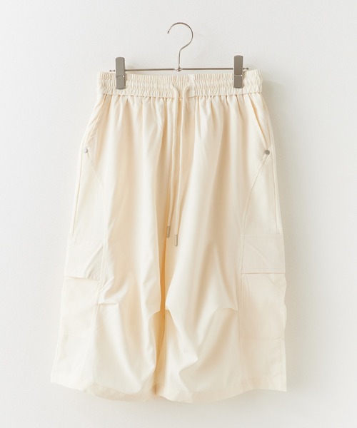 ROOPTOKYO（ループトウキョウ）の「ワイドシルエット リベットハーフカーゴパンツ（カーゴパンツ・メンズ・ブラック/ホワイト・L/M）」の11枚目の写真