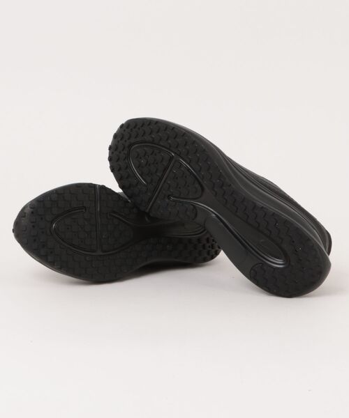 NIKE(ナイキ)の「NIKE ナイキ REVOLUTION 8【軽量】メンズスニーカー ランニングシューズ(レボリューション8) HJ9198-002 ブラック/アンスラサイト(スニーカー・メンズ・ブラック×ブラック/ブラック×ホワイト/カーキ・25.0cm/25.5cm/26.0cm/26.5cm/27.0cm/27.5cm/28.0cm/28.5cm/29.0cm/30.0cm/31cm)」の5枚目の写真