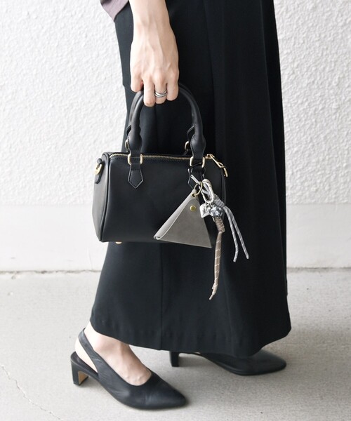 VELETTO（ベレット）の「VELETTO: 2WAY ショルダー ミニ ボストン バッグ（ボストンバッグ・レディース・キャメル/ブラック・ONE SIZE）」の8枚目の写真