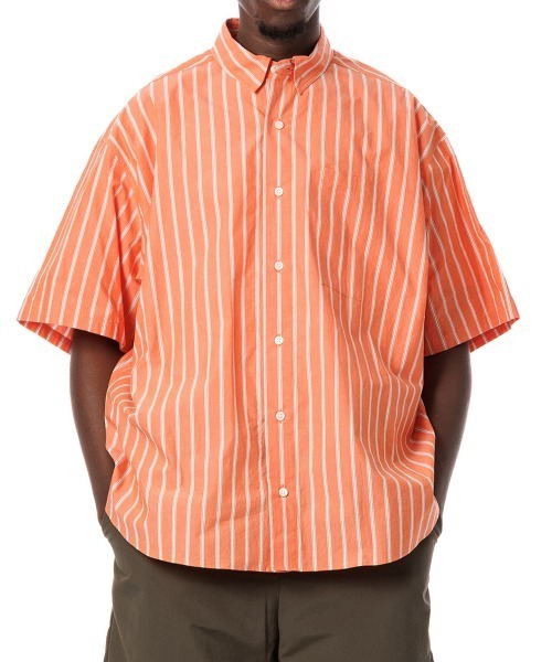 Sandinista(サンディニスタ)の「Sandinista Stripe Oversized Pocket S/S Shirt(サンディニスタ ストライプ オーバーサイズ ポケット ショートスリーブシャツ)(シャツ/ブラウス・メンズ・グリーン/レッド・MEDIUM/LARGE)」の2枚目の写真