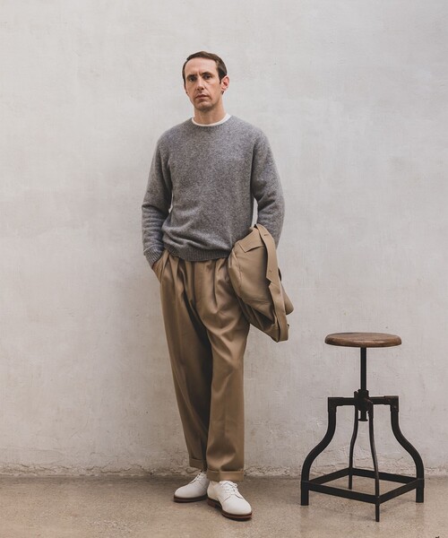 BEAMS PLUS(ビームスプラス)の「7G カシミヤ シルク クルーネック ニット(ニット/セーター・メンズ・グレー/ネイビー/ホワイト/ベージュ・X-LARGE/LARGE/MEDIUM/SMALL)」の6枚目の写真