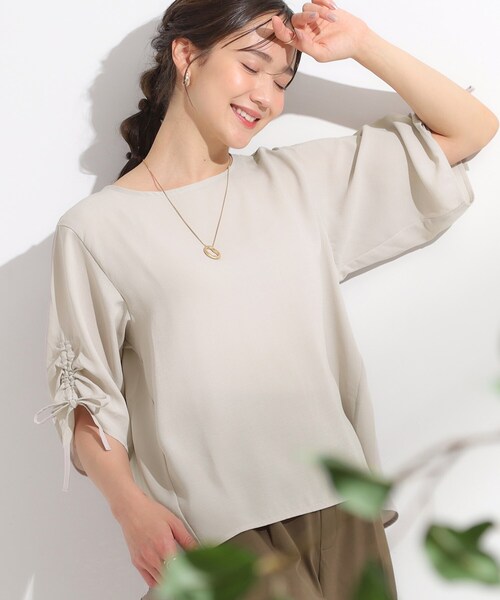 DRESKIP(ドレスキップ)の「◆【セットアップ可/洗える/S-LL】お袖シャーリング 麻調5分袖ブラウス(シャツ/ブラウス・レディース・ライトベージュ/ブルーグリーン/ネイビー・01/02/03/04)」の2枚目の写真