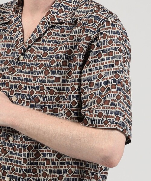 TOMORROWLAND (トゥモローランド)の「リネン バティック オープンカラーハーフスリーブシャツ(シャツ/ブラウス・メンズ・ブルー系その他2/ピンク系その他2・L/M/S)」の8枚目の写真