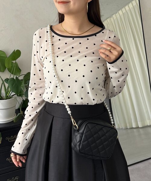 prose verse(プロズヴェール)の「フロッキードットボートネックシアートップス(Tシャツ/カットソー・レディース・ブラック/アイボリー/ブラック系その他/ホワイト系その他・LARGE/MEDIUM)」の1枚目の写真