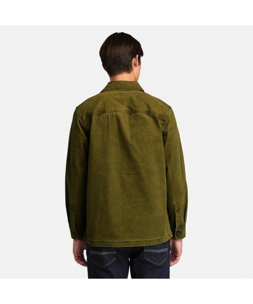 Timberland（ティンバーランド）の「ガーメント ダイ オックスフォード ユーティリティ オーバーシャツ メンズ（シャツ/ブラウス・メンズ・ダークオリーブ・LARGE/MEDIUM/SMALL/X-LARGE）」の4枚目の写真