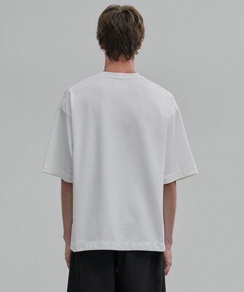 UNITED TOKYO(ユナイテッドトウキョウ)の「フラワーエンブロイダリーTee(Tシャツ/カットソー・メンズ・ホワイト/ブラック・2/1)」の10枚目の写真