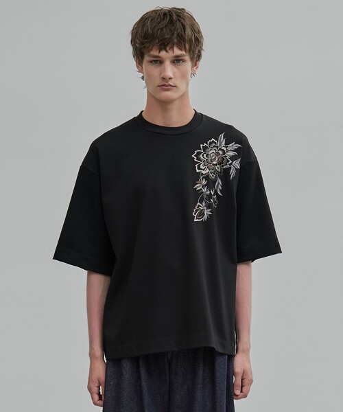 セール】フラワーエンブロイダリーTee（Tシャツ/カットソー）｜UNITED