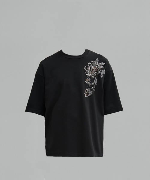 UNITED TOKYO(ユナイテッドトウキョウ)の「フラワーエンブロイダリーTee(Tシャツ/カットソー・メンズ・ホワイト/ブラック・2/1)」の20枚目の写真