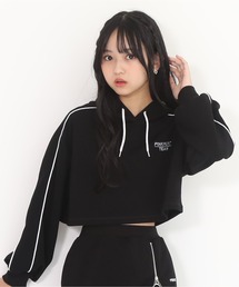 PINKHUNT（ピンクハント）の「PINKHUNT ピンクハント 袖２ライン ショート丈パーカー 0882K (ボトムス別売り)（パーカー・キッズ）」