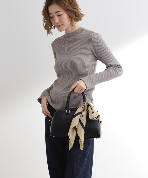 grove（グローブ）の「柄アソート大判スカーフ（バンダナ/スカーフ・レディース・ネイビー/ワイン系1/ネイビー系/ライトベージュ・00）」の9枚目の写真