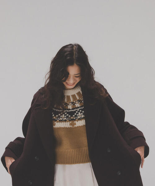 NATURAL BEAUTY BASIC（ナチュラルビューティーベーシック）の「◇ダブルブレストフォルムミドルコート（ピーコート・レディース・ダークブラウン/ベージュ/ネイビー/グレー・SMALL/MEDIUM）」の21枚目の写真