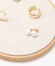 Gready Brilliant（グレディブリリアン）の「淡水パールピアス（ピアス（両耳用））」