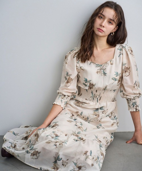 セール】2025秋冬新作 Vネックギャザーフラワーワンピース（ワンピース