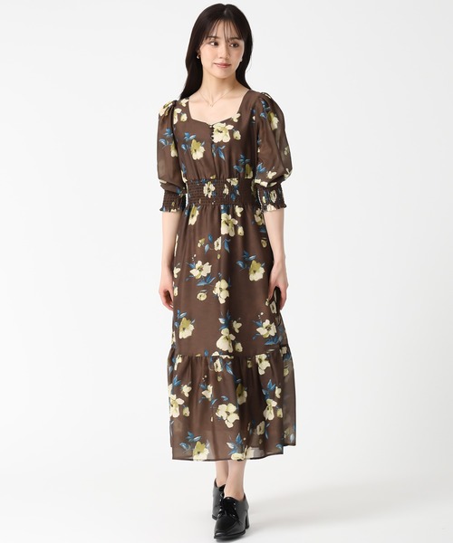 31 Sons de mode(トランテアン ソン ドゥ モード)の「2025秋冬新作 Vネックギャザーフラワーワンピース(ワンピース・レディース・ブラウン/ベージュ/ライトブルー・S/M)」の10枚目の写真
