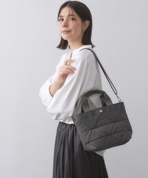 【2WAY/軽量】トライアングルキルティングミドルトートバッグ