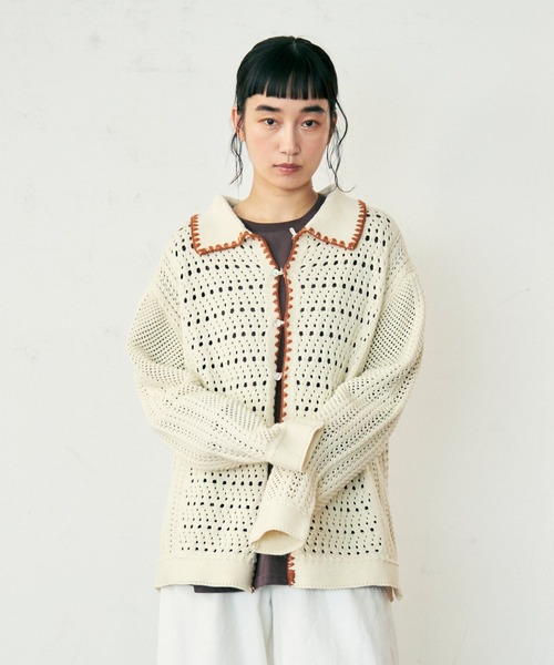 Crisp（クリスプ）の「ステッチアクセントニットカーディガン（カーディガン/ボレロ・レディース・ブラウン/アイボリー・FREE）」の11枚目の写真
