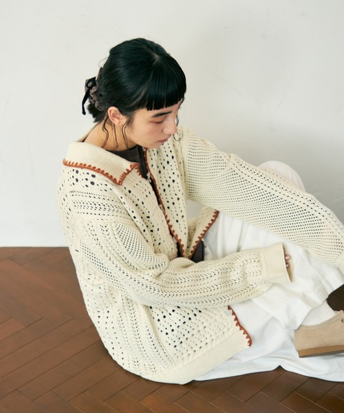 Crisp（クリスプ）の「ステッチアクセントニットカーディガン（カーディガン/ボレロ・レディース・ブラウン/アイボリー・FREE）」の12枚目の写真