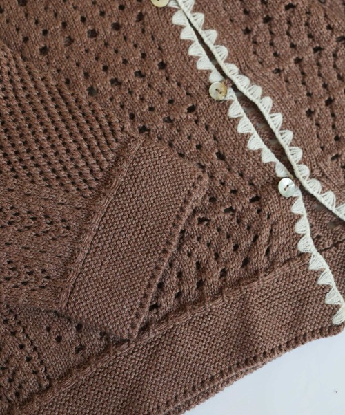 Crisp（クリスプ）の「ステッチアクセントニットカーディガン（カーディガン/ボレロ・レディース・ブラウン/アイボリー・FREE）」の17枚目の写真