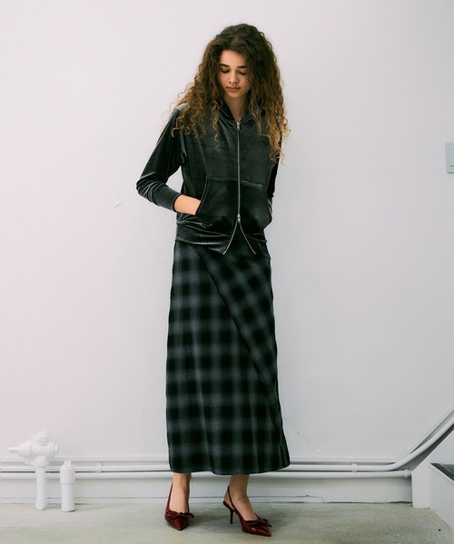 NOISE MAKER(ノイズメーカー)の「チェックロングスカート【MADE IN JAPAN】(スカート・レディース・レッド系/ブラック系その他・36/38)」の2枚目の写真