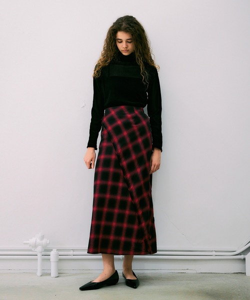NOISE MAKER(ノイズメーカー)の「チェックロングスカート【MADE IN JAPAN】(スカート・レディース・レッド系/ブラック系その他・36/38)」の11枚目の写真
