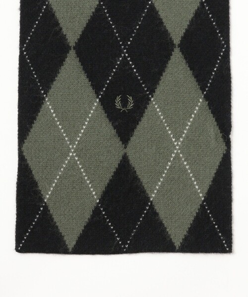 FRED PERRY（フレッドペリー）の「FRED PERRY / Argyle Scarf（マフラー・レディース・ブラック/オフホワイト・ONE SIZE）」の9枚目の写真