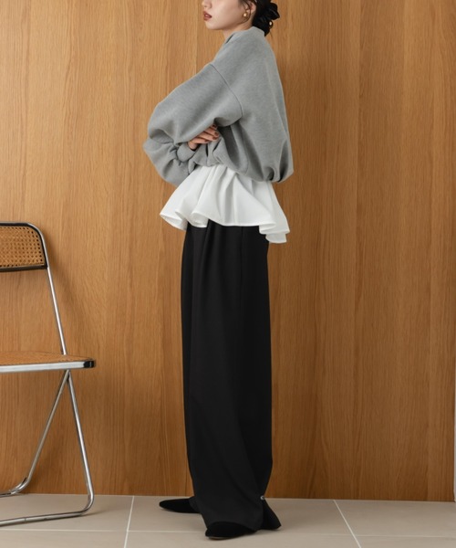 hinari ボンディングショートスウェット　キャメル　タグ付き　新品未開封 hinari（ヒナリ）の「ボンディングショートスウェット（スウェット