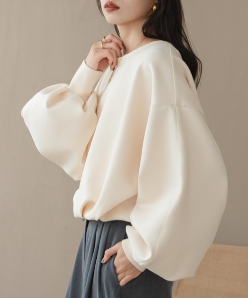 hinari ボンディングショートスウェット　アイボリー　タグ付き　新品未開封 hinari（ヒナリ）の「ボンディングショートスウェット（スウェット